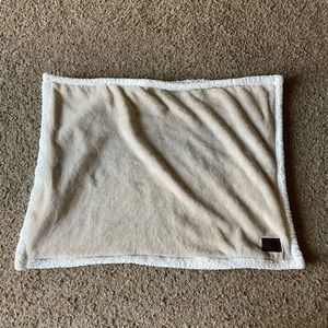 UGG pillow case